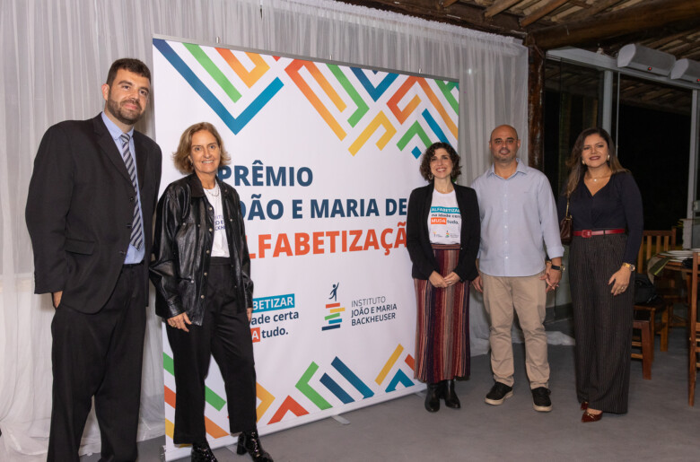Educação de Três Rios celebra avanços na alfabetização com premiação a escolas e professores
